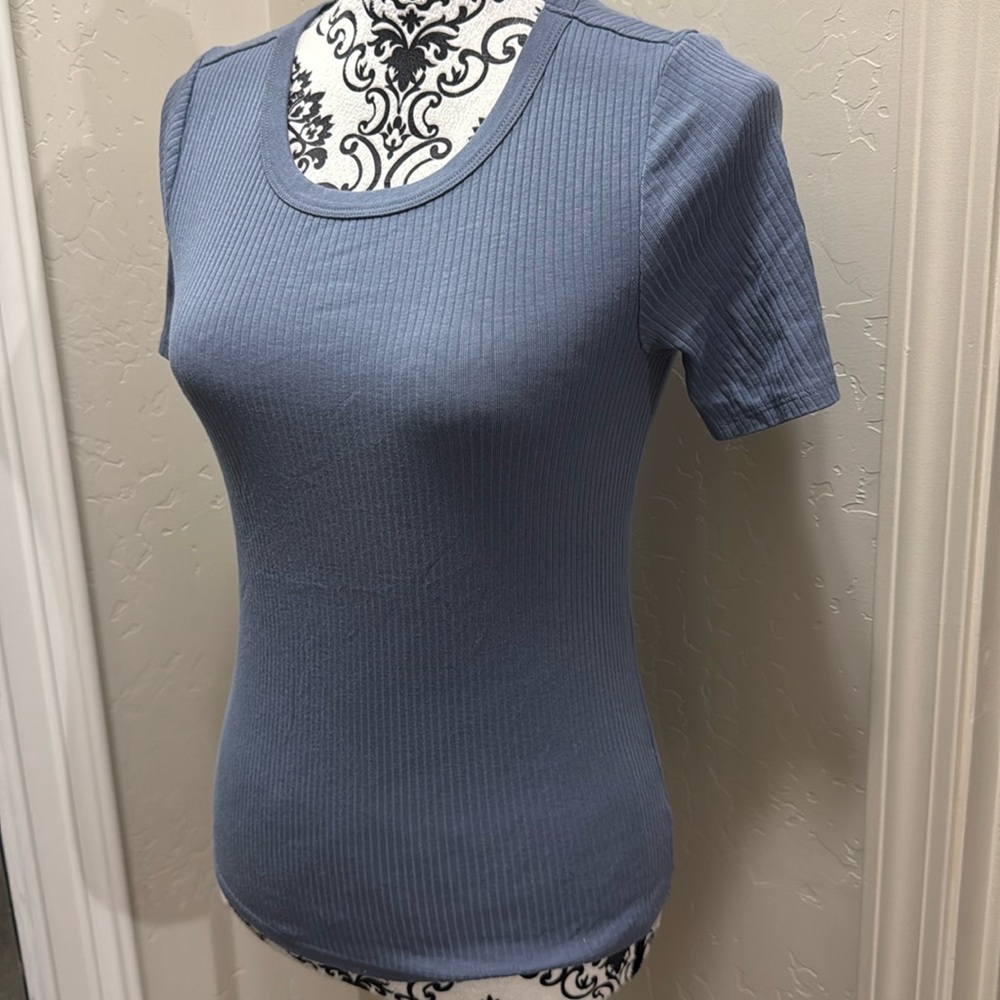 Lucky‎ Brand Gray Ribbed Fitted T-Shirt